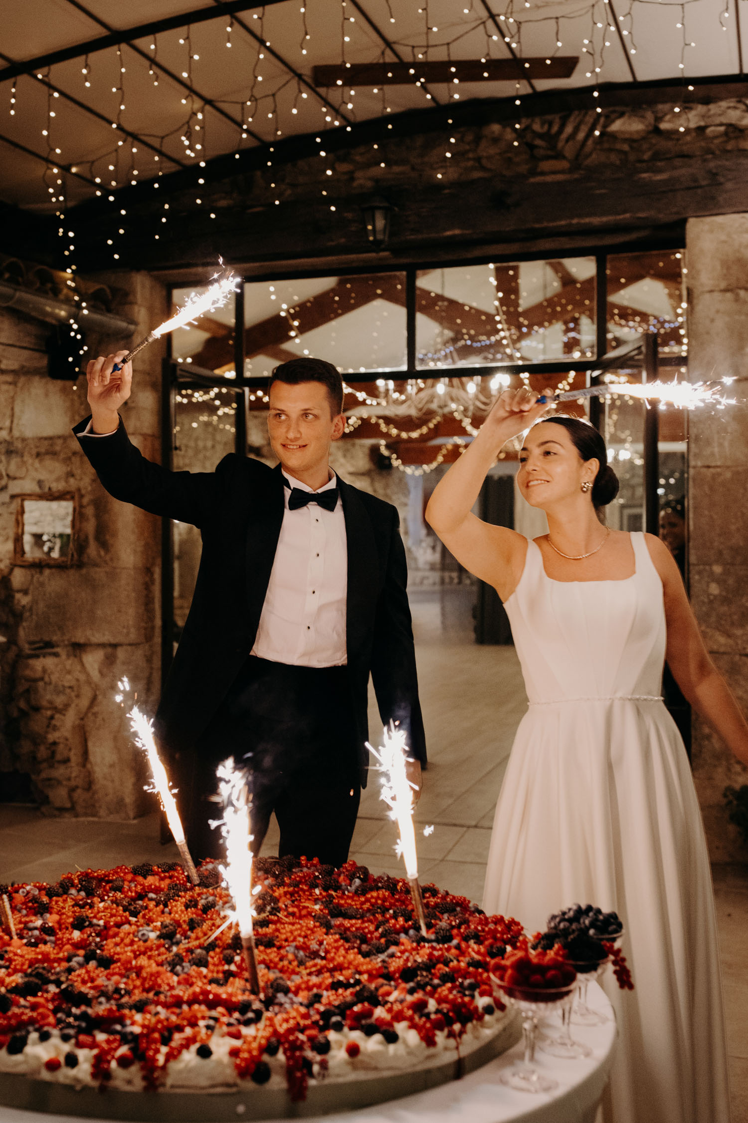 gâteau de mariage Maison Nans, ambiance chic et conviviale en Occitanie